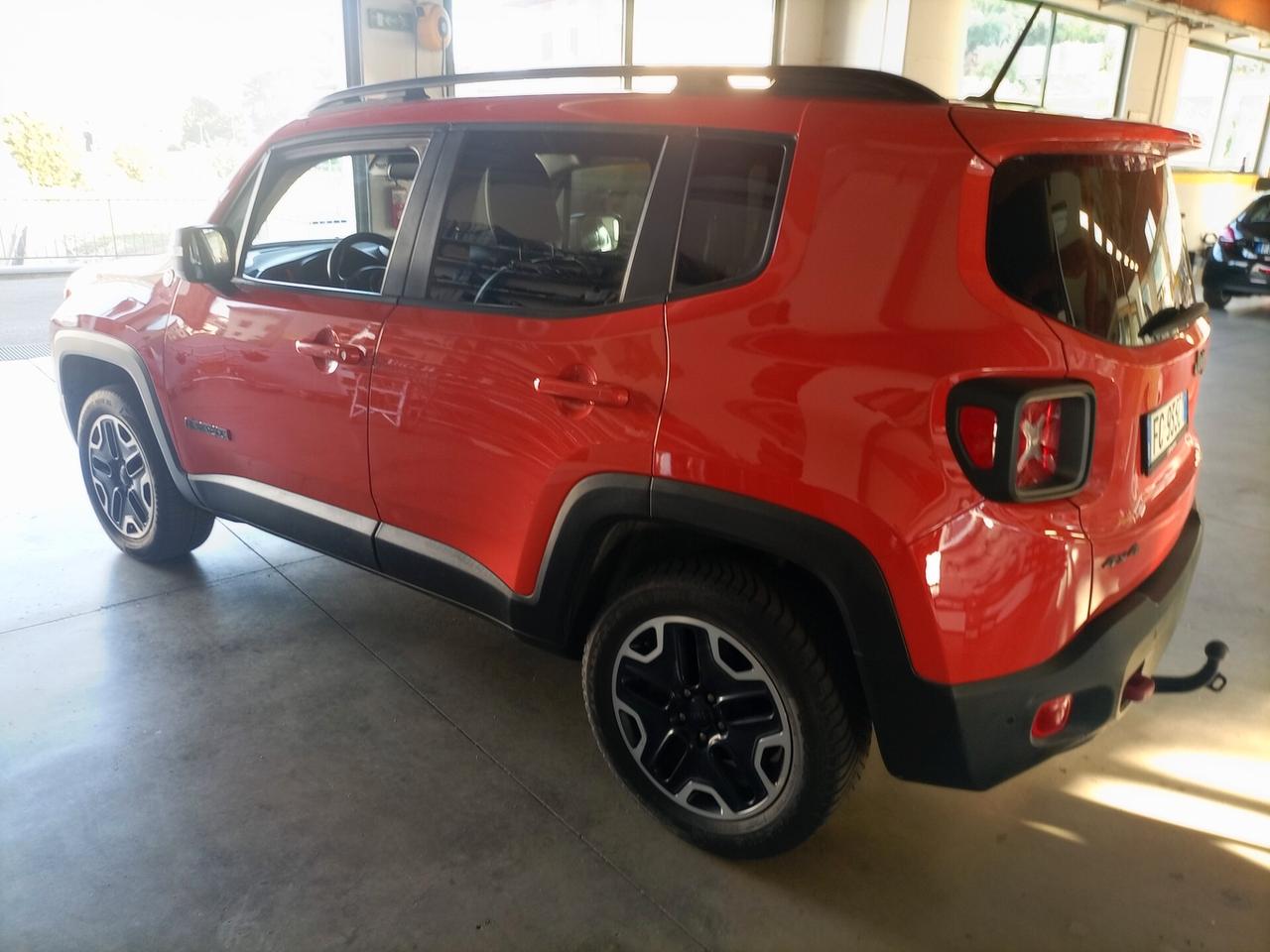Jeep Renegade 2.0 Mjt 170CV 4WD Active Drive Low Trailhawk - gancio traino