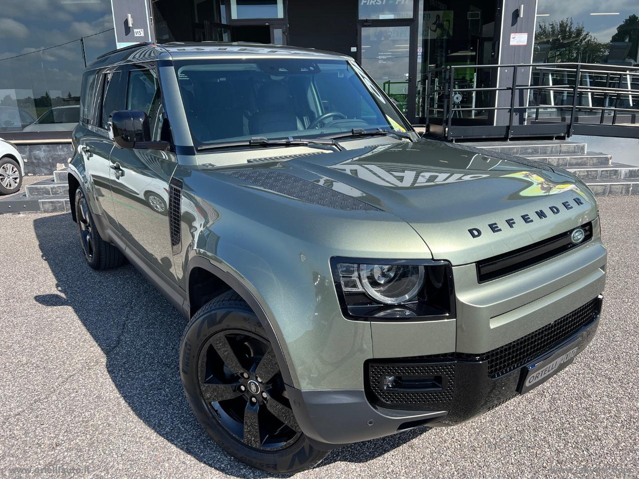LAND ROVER Defender 110 3.0D I6 250 CV AWD Auto SE