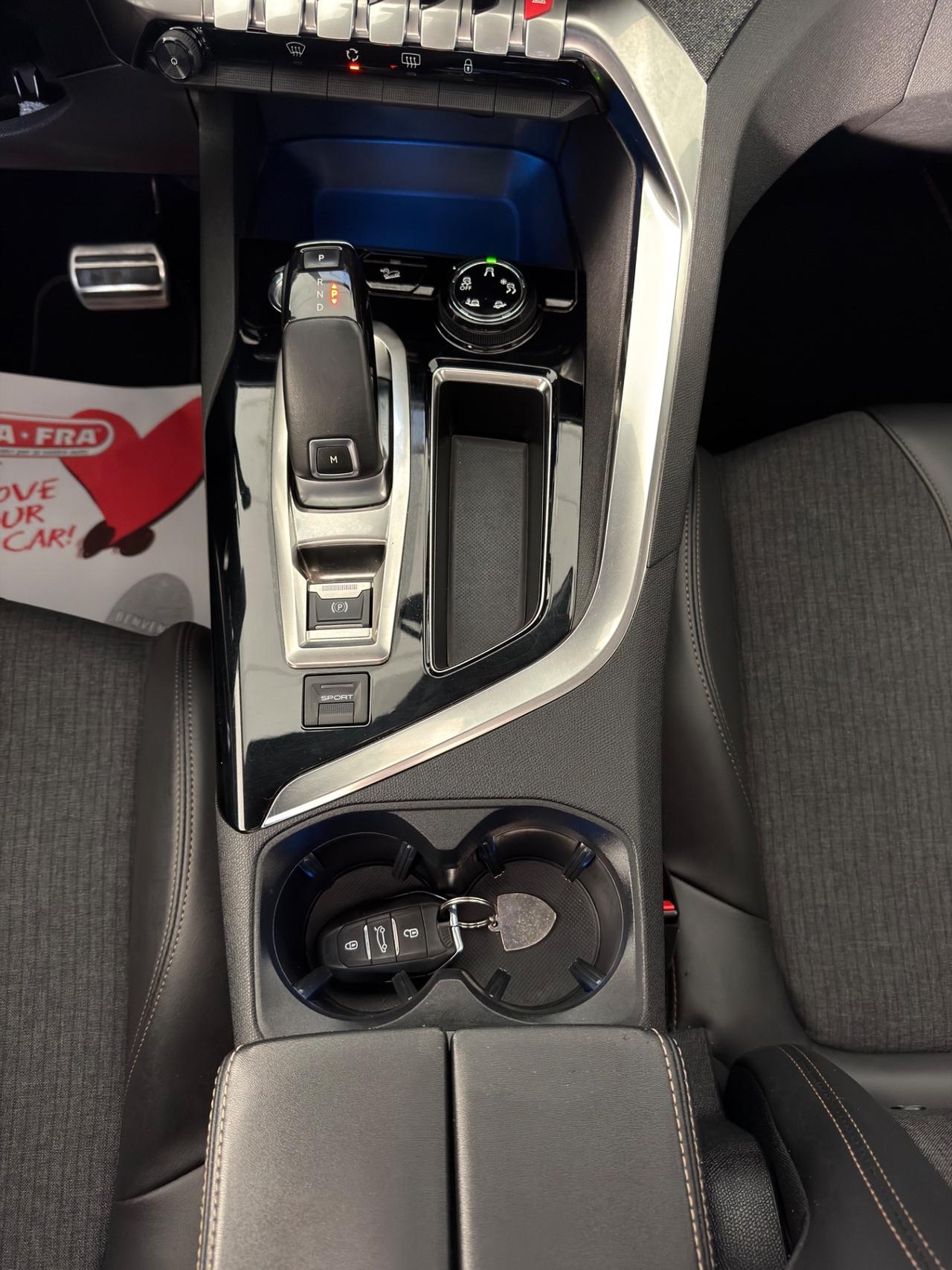 Peugeot 3008 BlueHDi 130 S&S EAT8 GT Line TETTO
