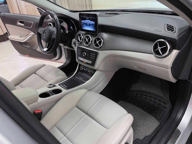 MERCEDES-BENZ GLA 220 PREMIUM 4MATIC AUTO