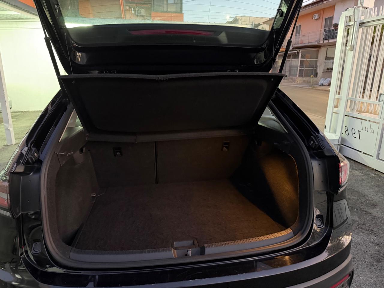 Volkswagen Taigo 1.0 TSI 110 CV DSG Life KM CERTIFICATI!!!