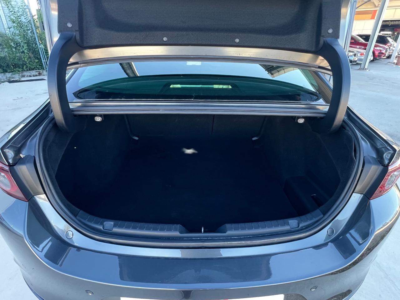 Mazda 3 2.0 m-hybrid sedan Executive FINANZIABILE