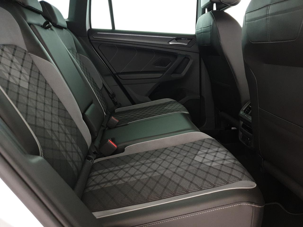 Volkswagen Tiguan 1.5 tsi r-line 150cv dsg