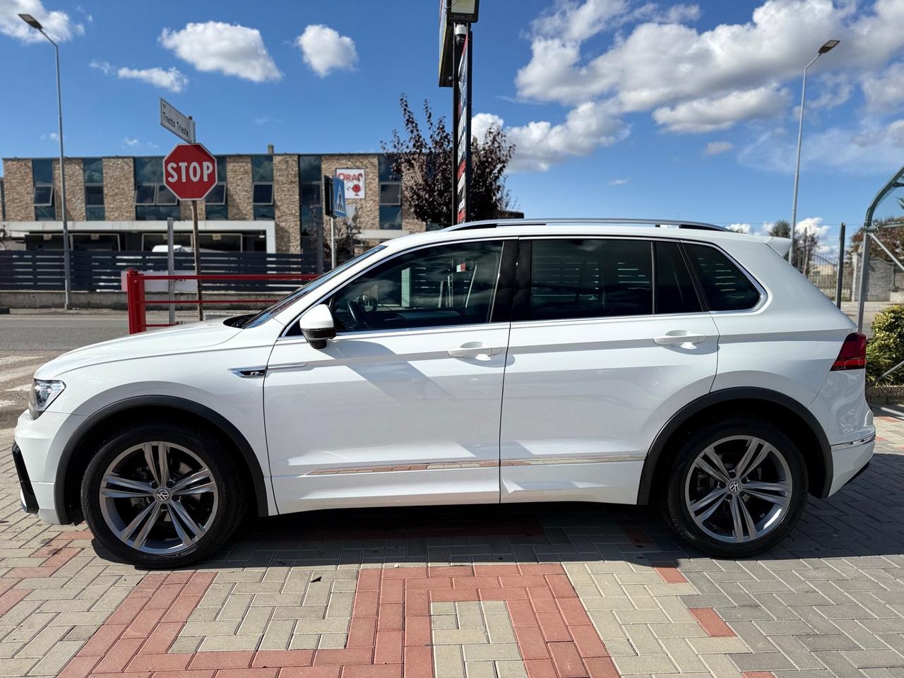 Volkswagen Tiguan 1.5 TSI 150 CV DSG R-LINE ADVANCED.IVA ESPOSTA