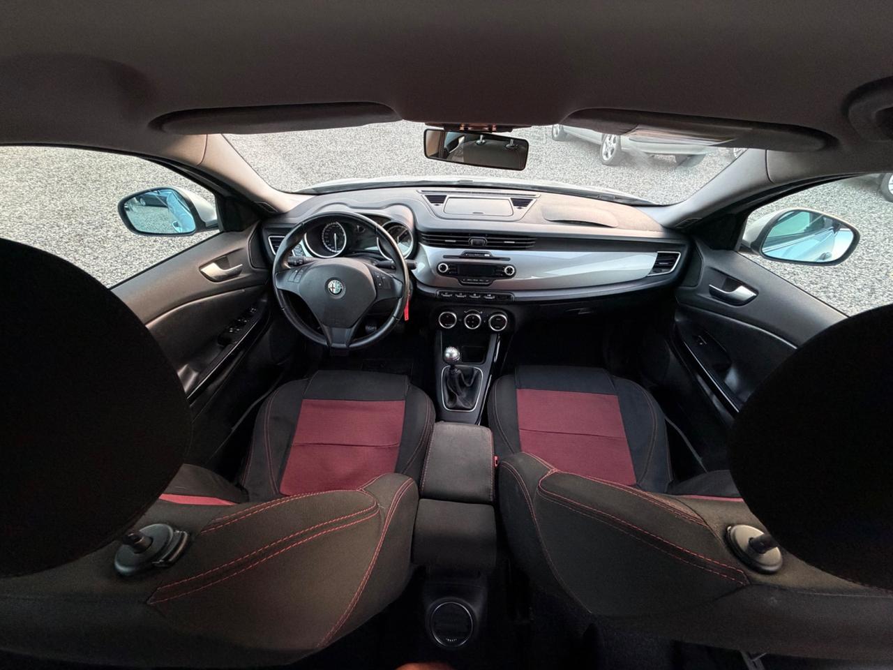 Alfa Romeo Giulietta 1.6 JTDm-2 105 CV Distinctive