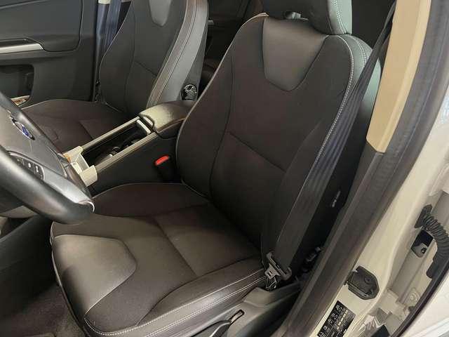 Volvo XC60 XC60 I 2008 2.0 d3 Momentum geartronic Tagliandata