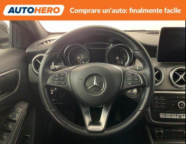 MERCEDES-BENZ GLA 180 Sport