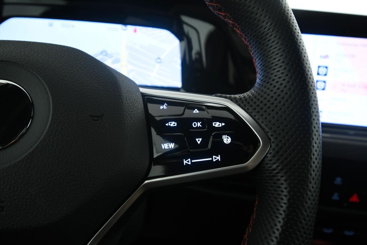 Volkswagen Golf GTI 2.0 TSI DSG