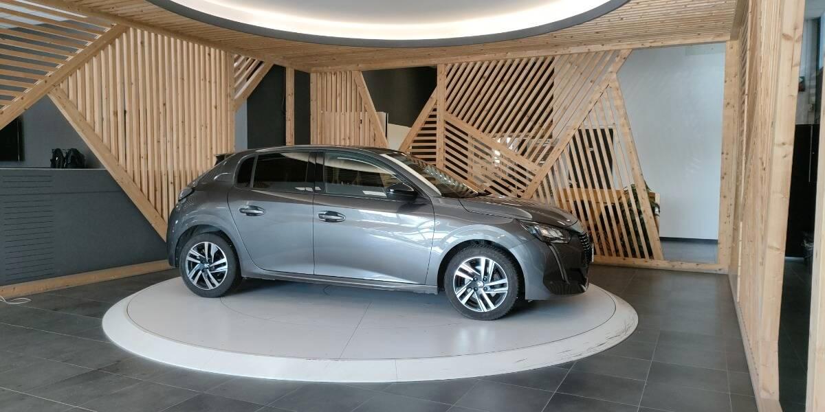 Peugeot 208 1.5 bluehdi Allure Pack s&s 100cv