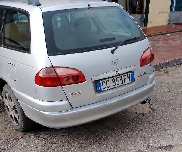 Toyota Avensis 2.0 D-4D 16V Station Wagon