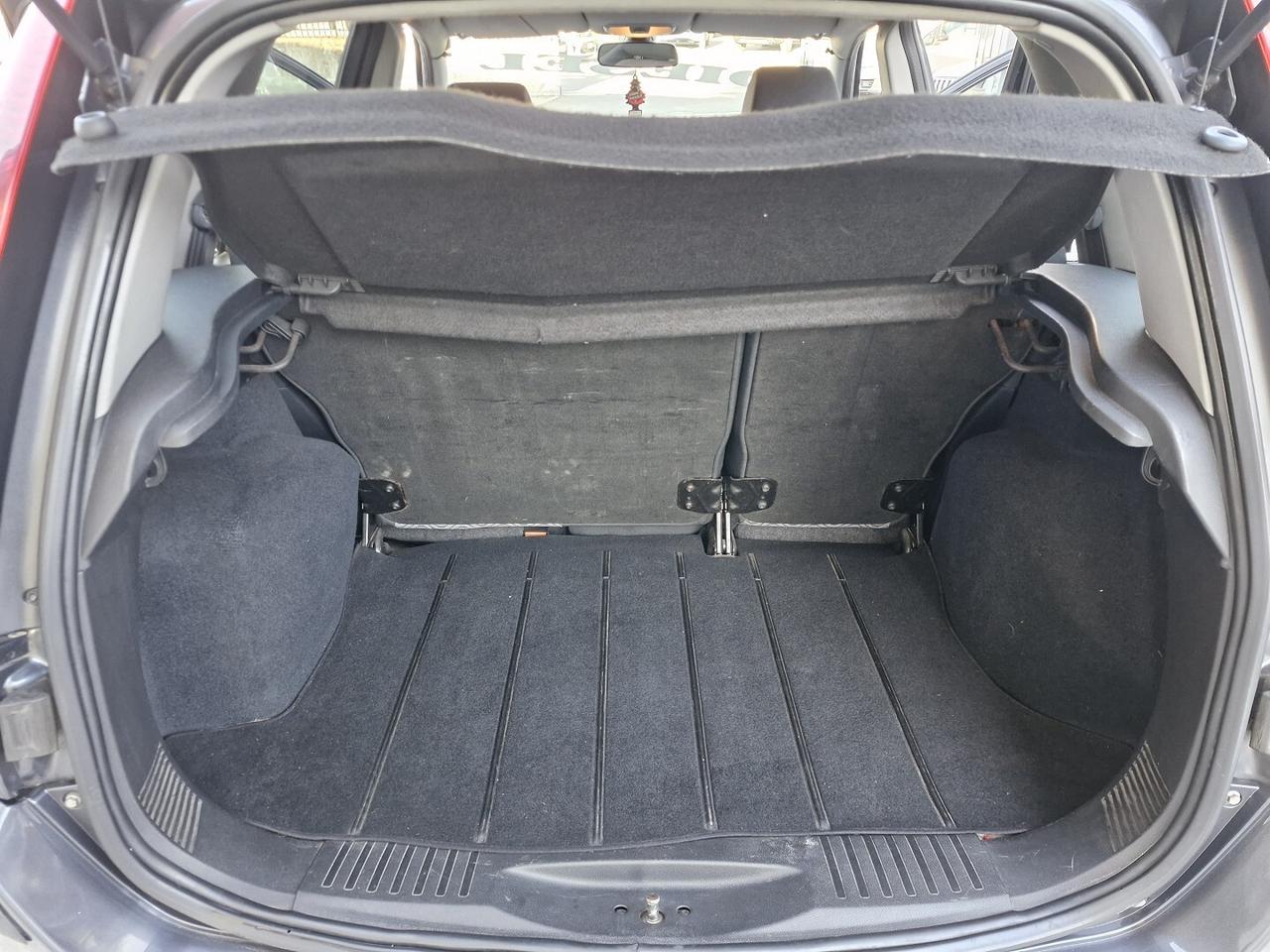 FORD FUSION 1.4 TDCi 5 PORTE TITANIUM ANNO 2009