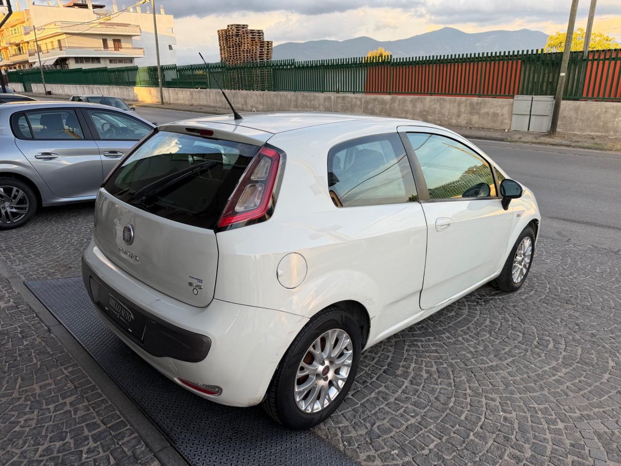 Fiat Punto 1.3 MJT II S&S 85 CV 3 porte ECO Lounge