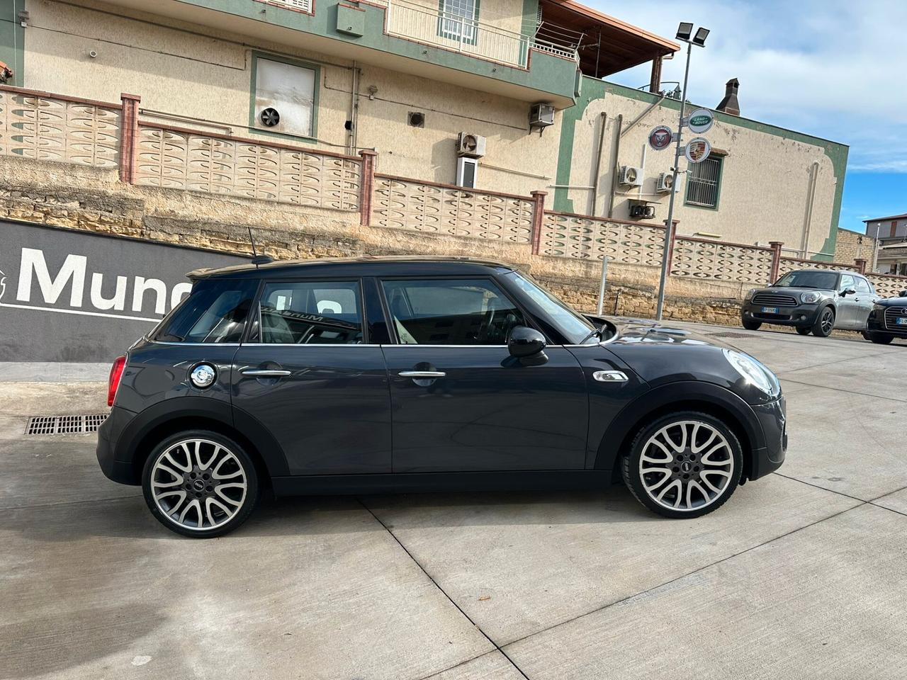 Mini 2.0 Cooper SD aut. Hype 5 porte