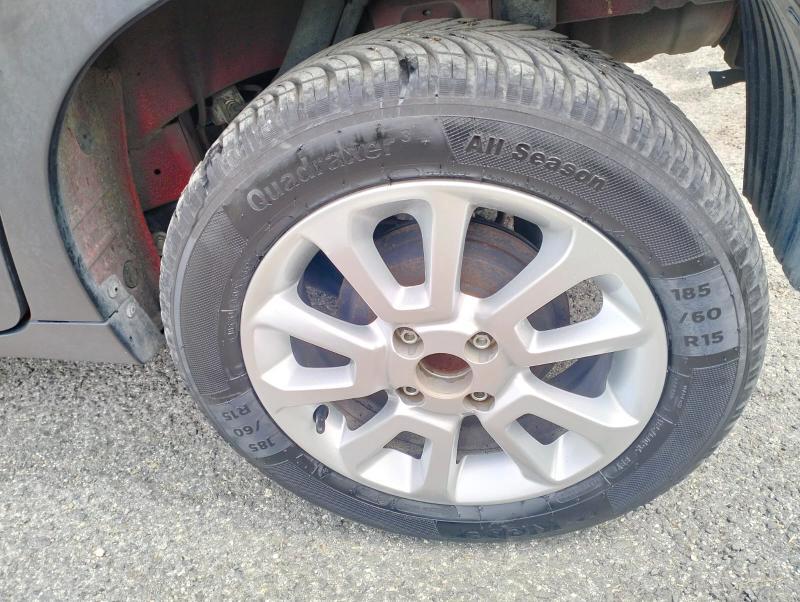 Mahindra KUV100 1.2 K8