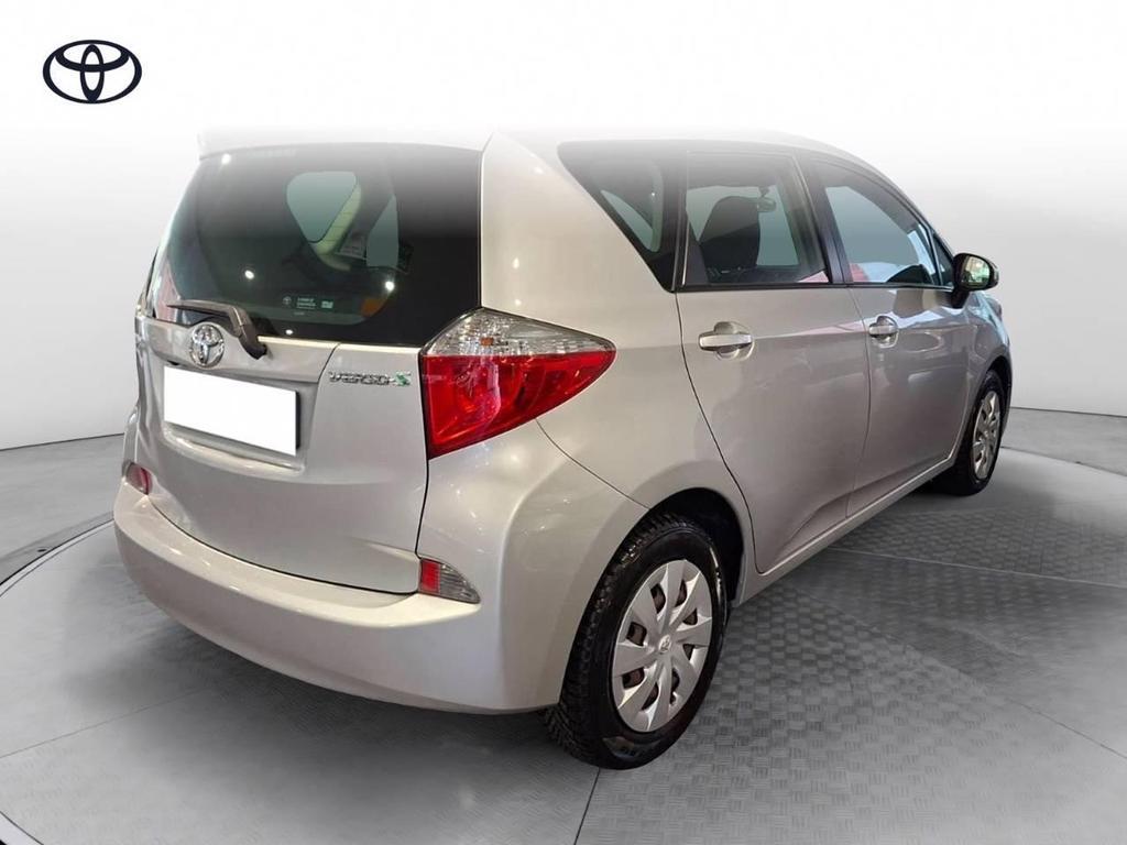 Toyota Verso-S 1.4 Active MT