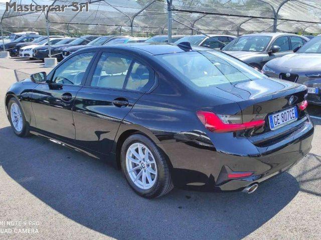 BMW 320 320D 48V BUSINESS ADVANTAGE AUTO - VOLANTE M - GE8