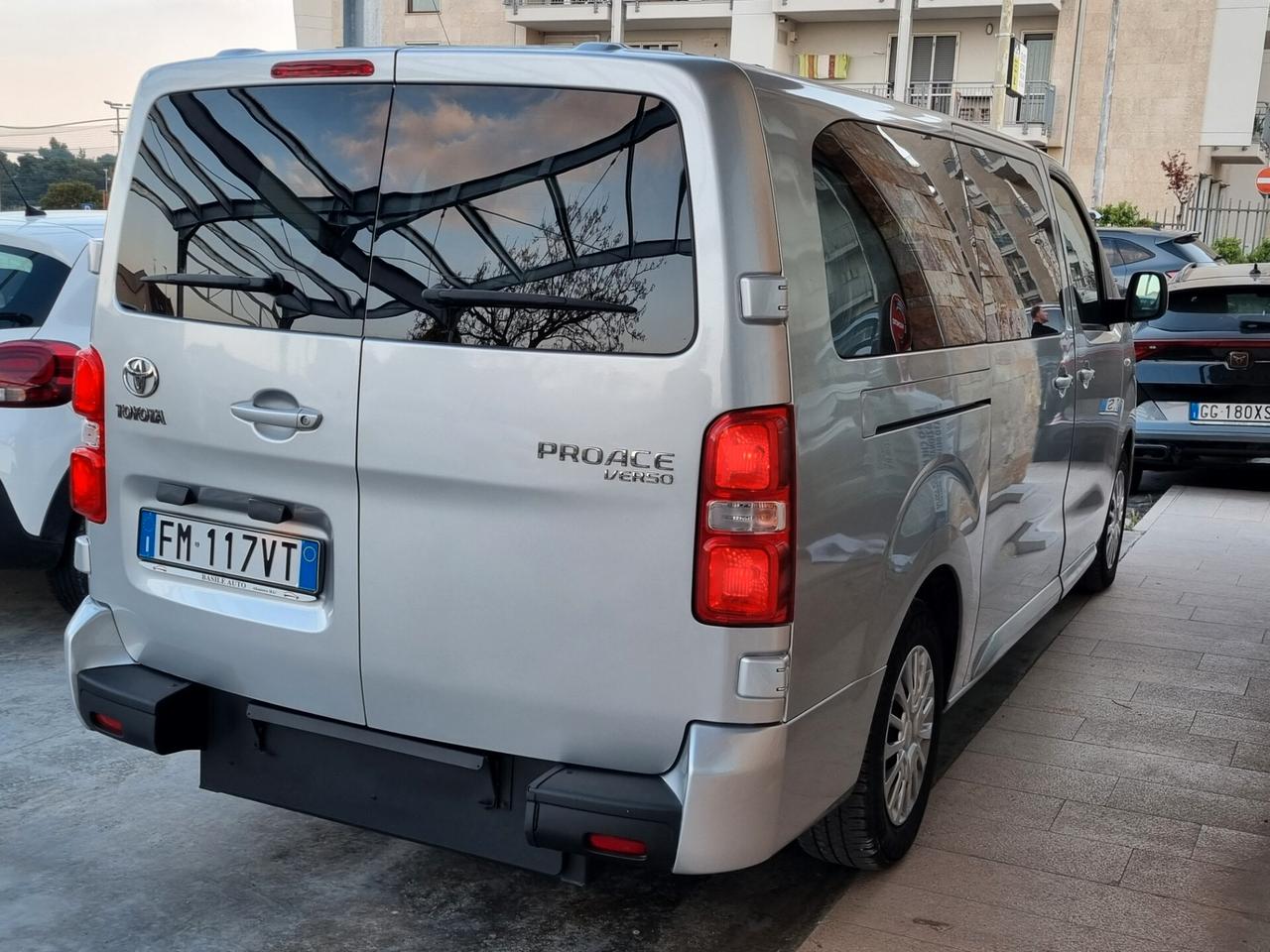Toyota Proace Verso 1.4D STYLE disabili