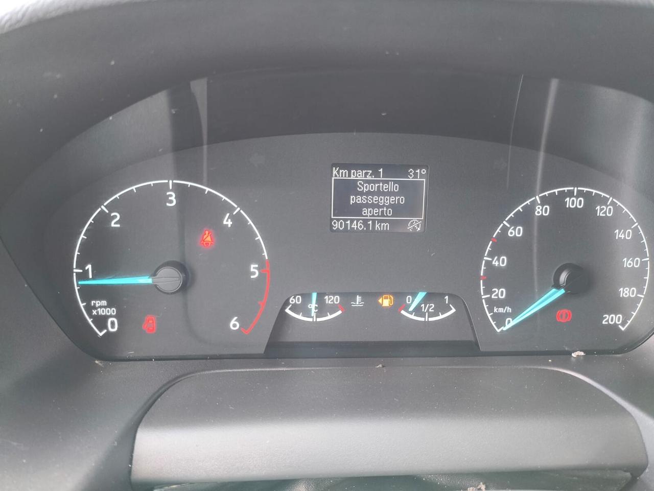 FORD TRANSIT 7 POSTI RIBALTABILE TRILATERALE RIF:4925