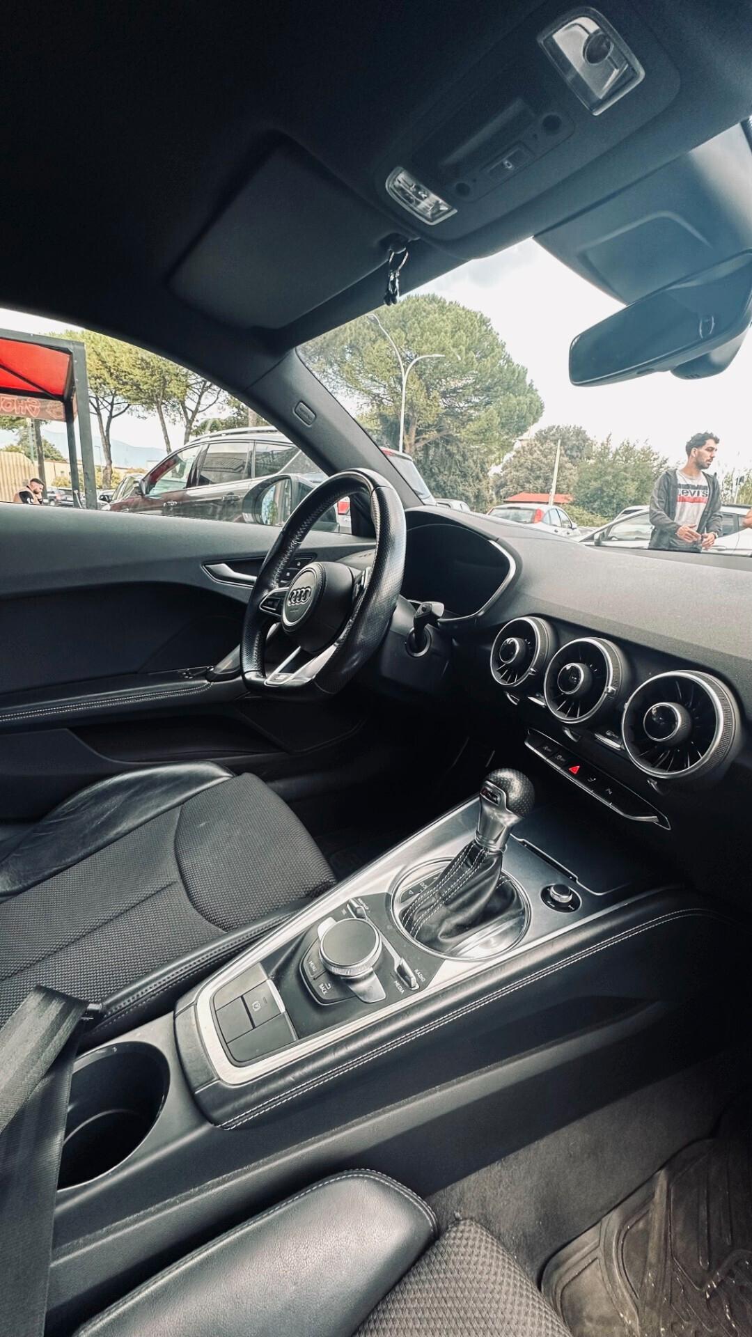 Audi TT Coupé 2.0 TFSI quattro S tronic line