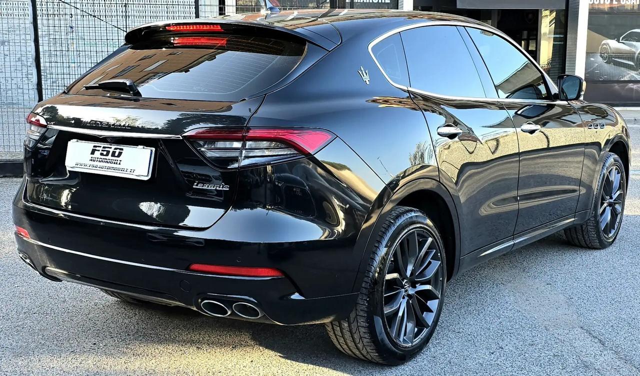 Maserati Levante MHEV 330 CV AWD Executive