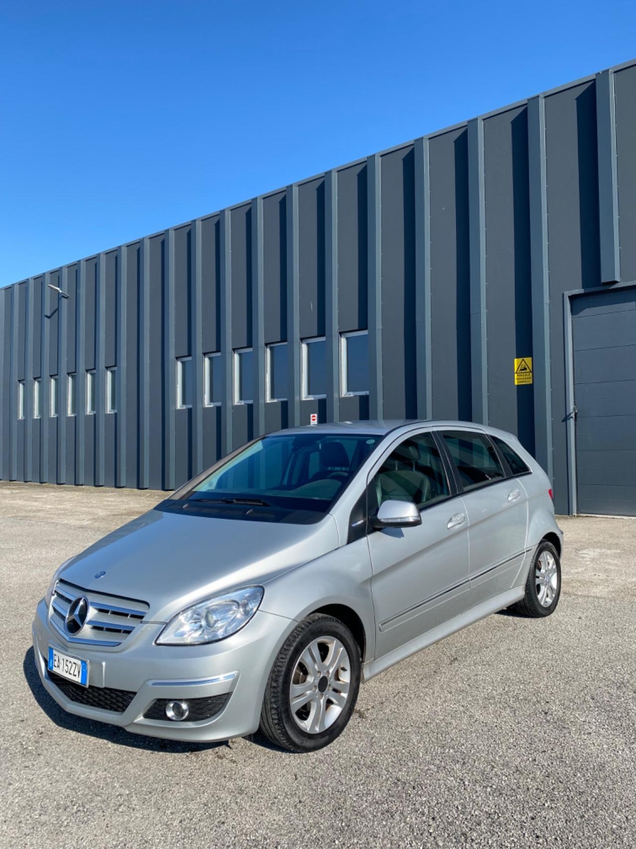 Mercedes-benz B 180 B 180 BlueEFFICIENCY Executive