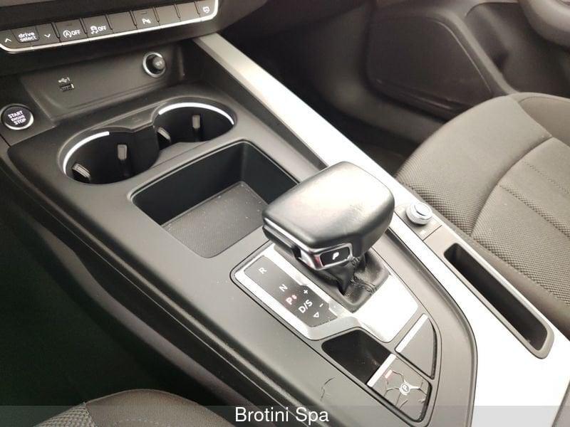 Audi A4 2.0 30 TDI 122cv Business Advanced S-Tronic
