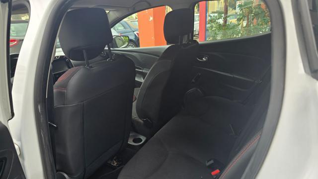 RENAULT Clio 1.2 75CV 5 porte Wave