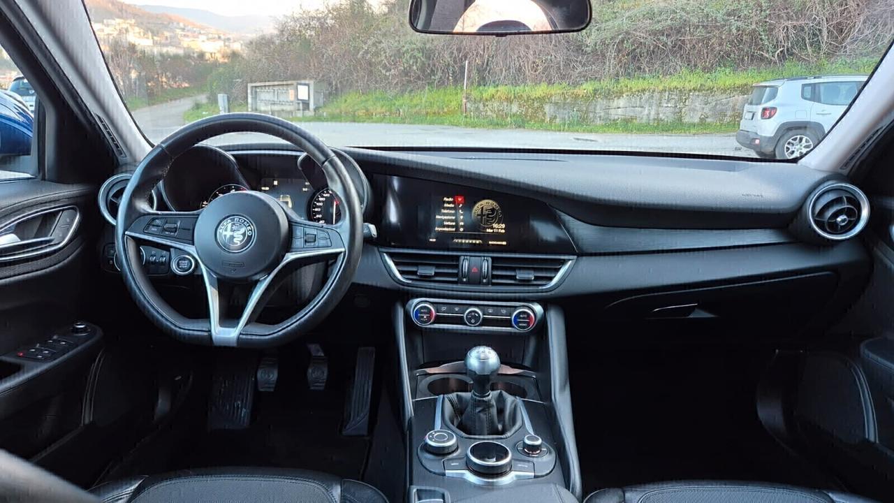 Alfa Romeo Giulia JTDM Super Full-Garanzia 3 anni