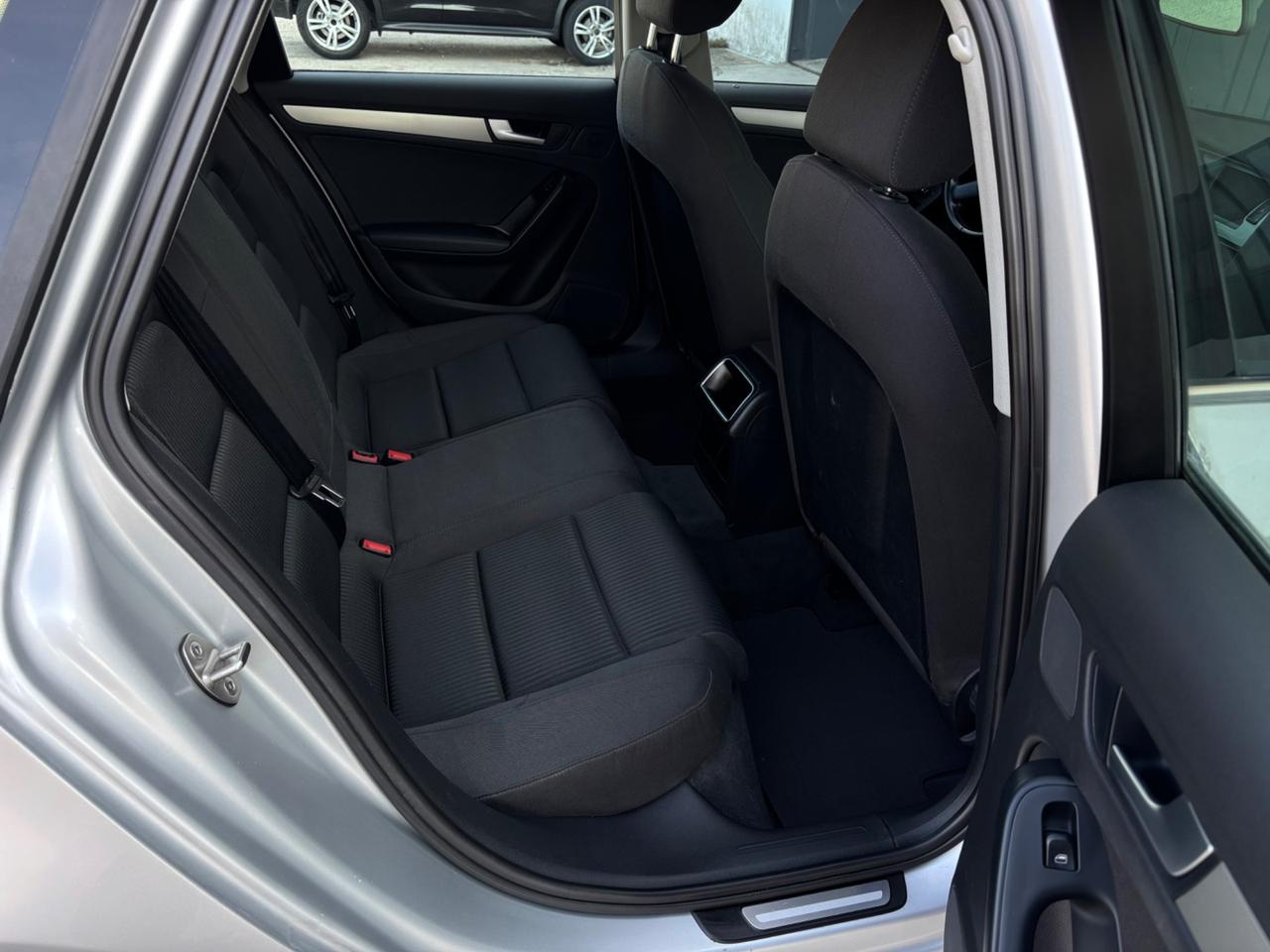 Audi A4 Avant 2.0 TDI. Garanzia. Neopatentati