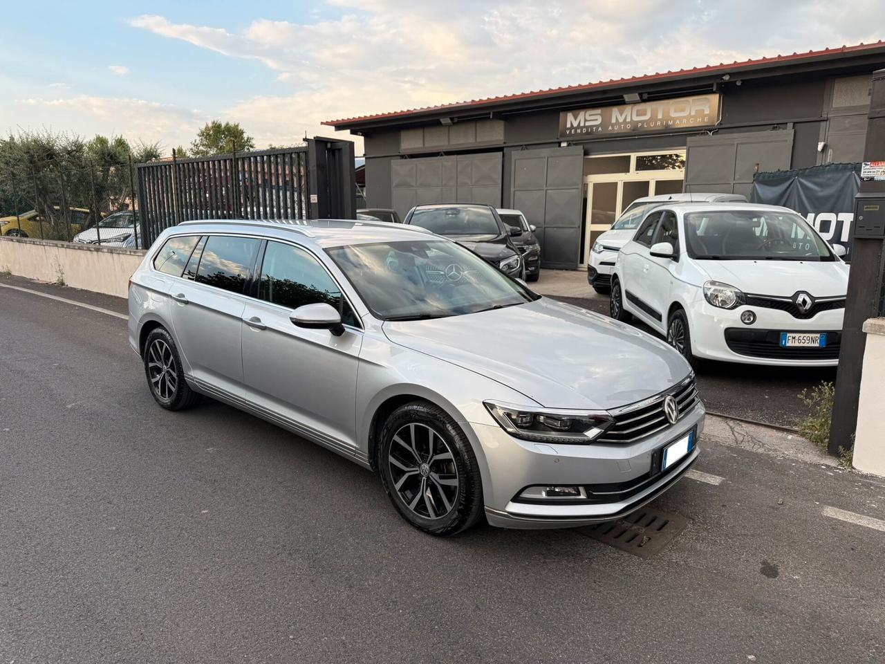 Volkswagen Passat Variant 2.0 TDI 150cv DSG Full Opt - Superprezzo