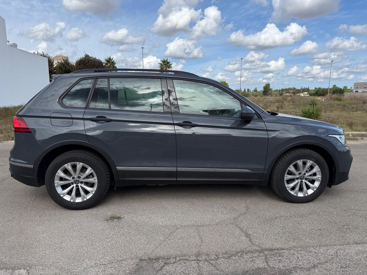 Volkswagen Tiguan 2.0 TDI 150 CV SCR DSG R-Line