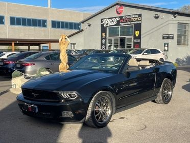 Ford Mustang Cabrio 3.7 v6