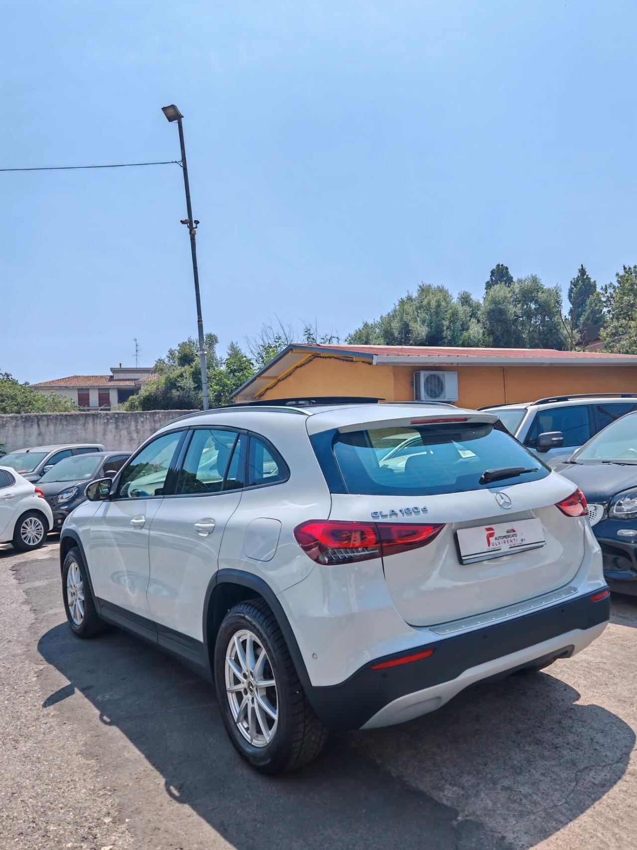 Mercedes-benz GLA 180 GLA 180 d Automatic Tetto apribile
