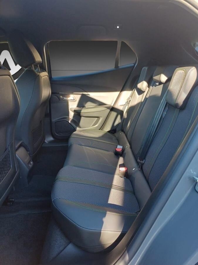 Peugeot 2008 1200 HYBRID GT 145 CV E-DCS6 KM 0