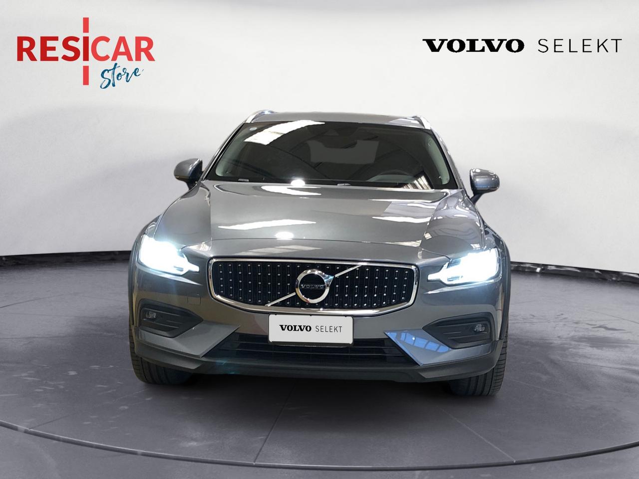 VOLVO V60 Cross Country 2.0 d4 polestar pro awd 200cv geartronic