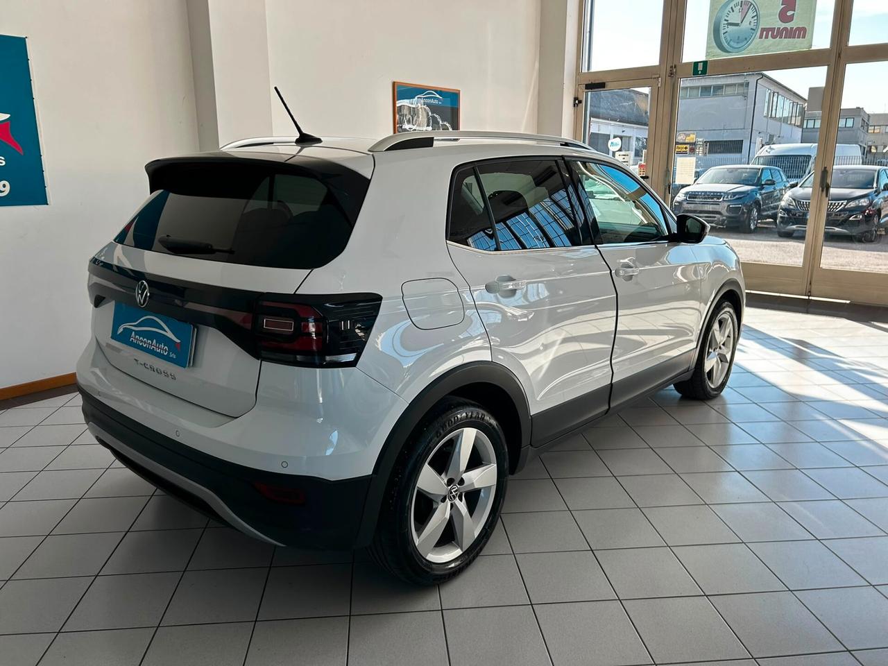 VW T-Cross 1.6 TDI x neopatentati 2020
