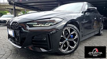 BMW Serie 4 Gran Coupé M-SPORT BLACK UNIPRO!