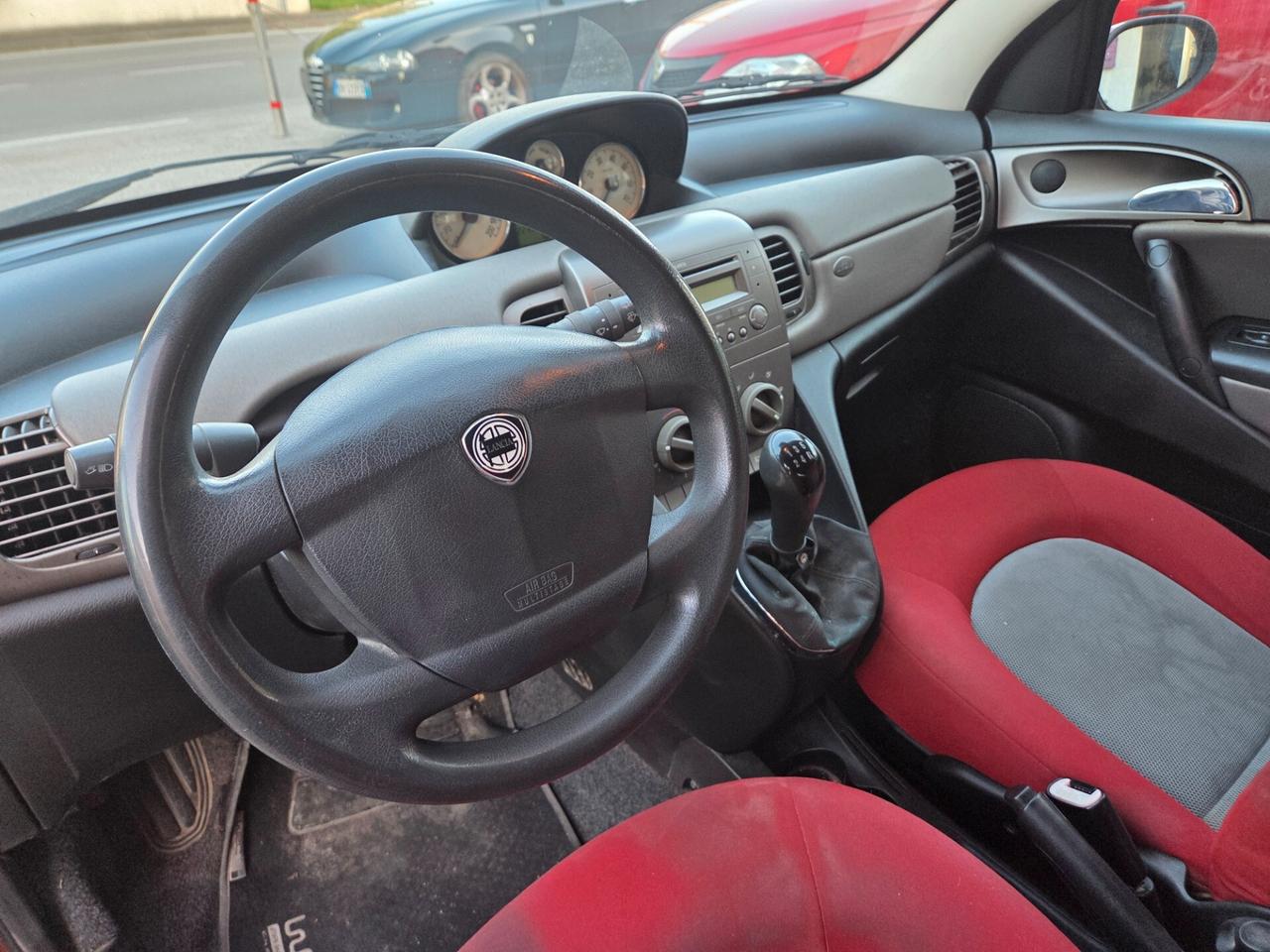 Lancia Ypsilon - 2004