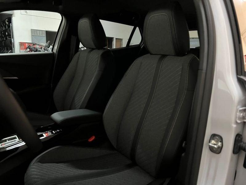 Peugeot 2008 2008 Hybrid 136 e-DCS6 Allure