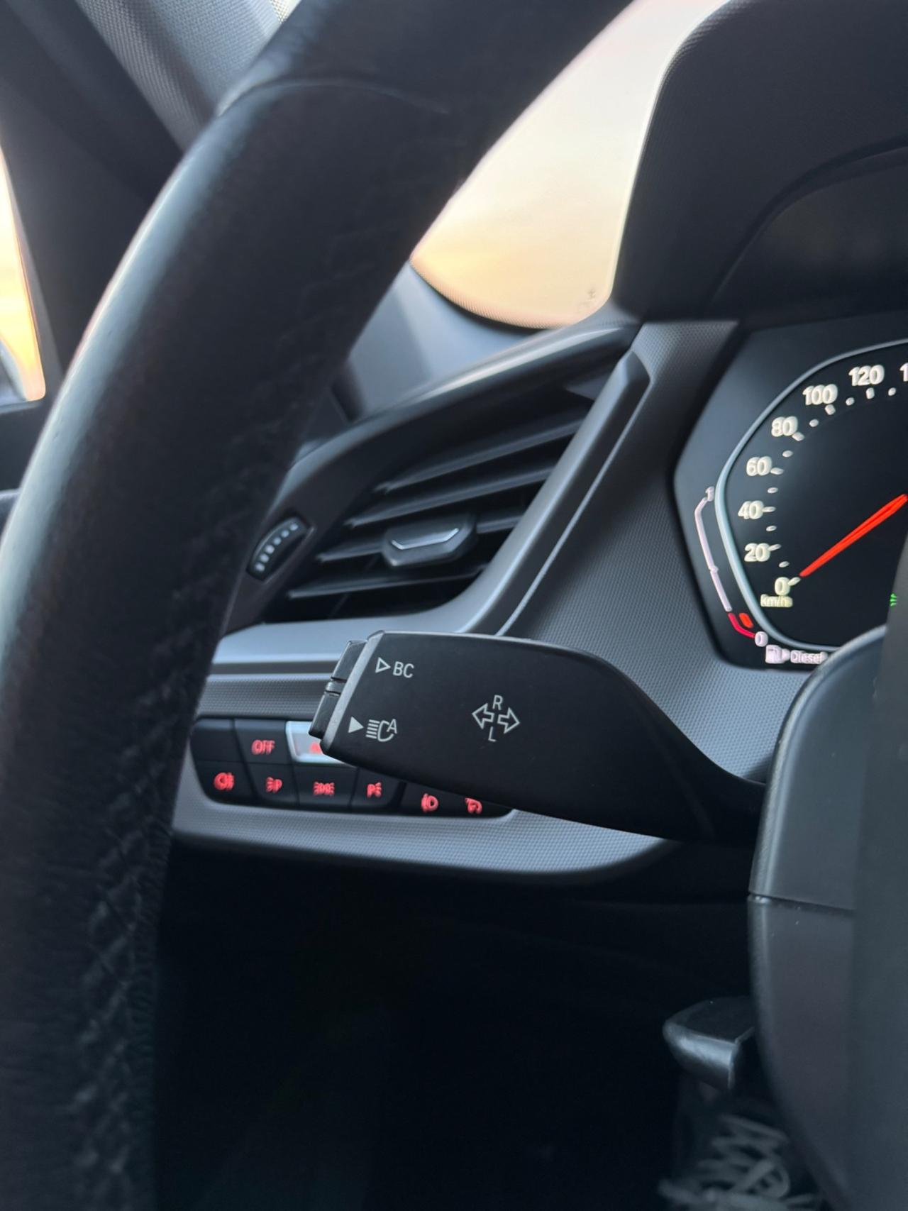 Bmw 118 118d 5p. Advantage