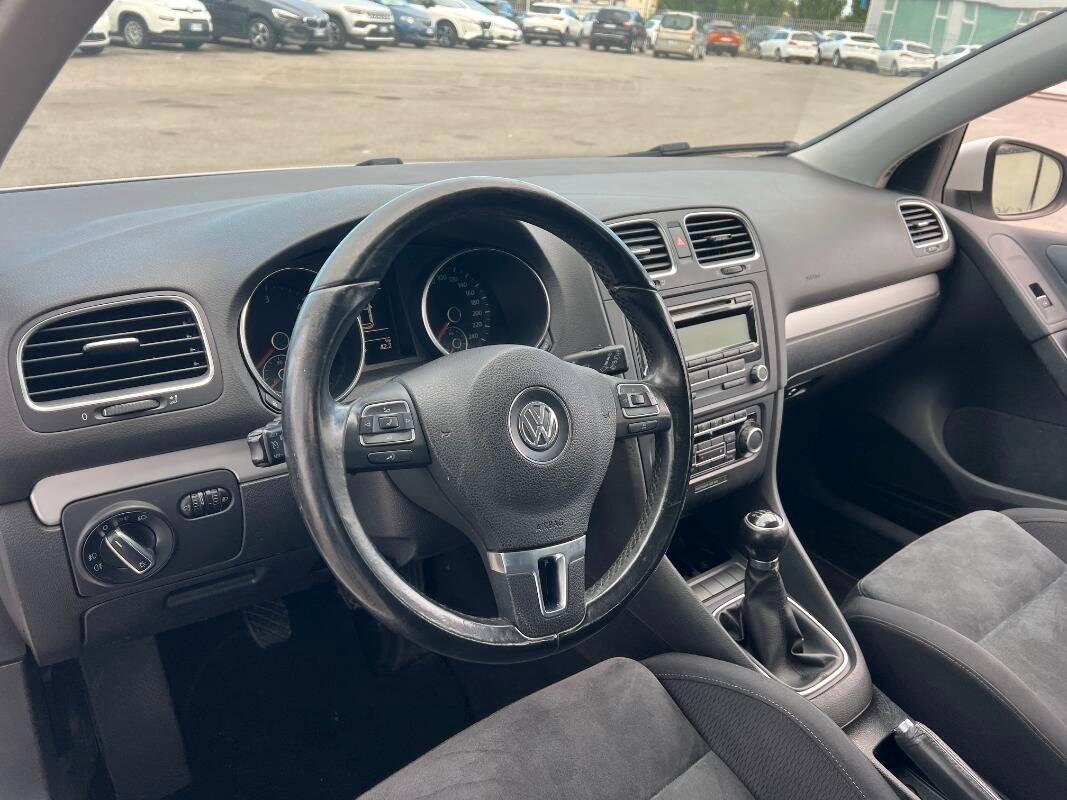 Volkswagen Golf 1.6 tdi Highline 5p