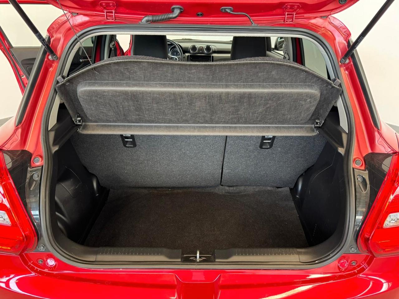 Suzuki Swift 1.2 Hybrid 4WD AllGrip Top Rosso Cordoba
