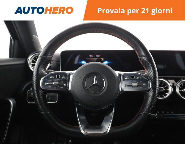 MERCEDES-BENZ A 200 d Automatic Premium
