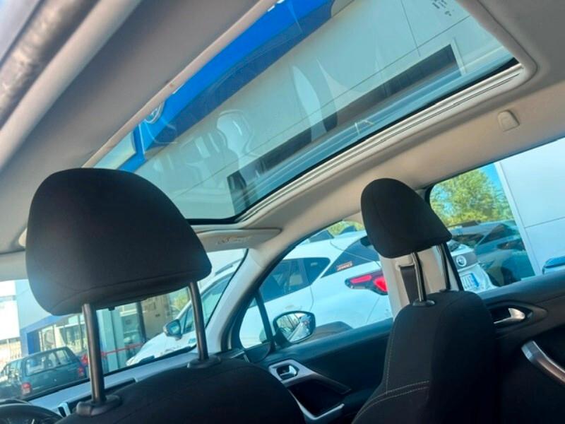 Peugeot 2008 1.6 e-HDi 115 CV Stop&Start Allure