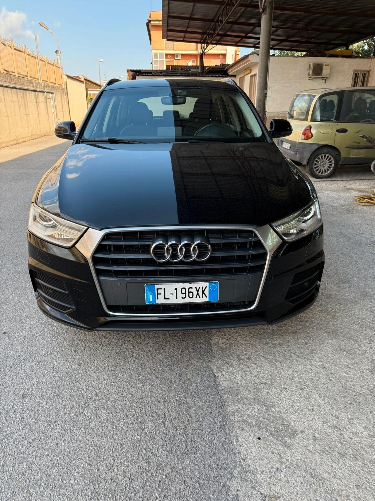 Audi Q3 2.0 TDI 150 CV Automatica Navigatore
