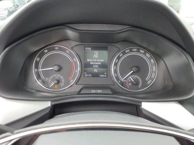 SKODA Kamiq 1.0 G-Tec Drive Tetto panoramico, Winter pack, ACC