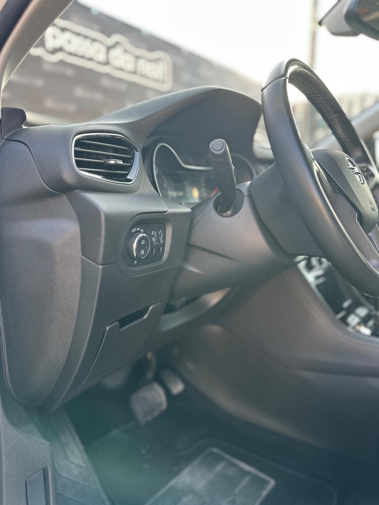 OPEL GRANDLAND X (anno 2019)CAMBIO AUTOMATICO
