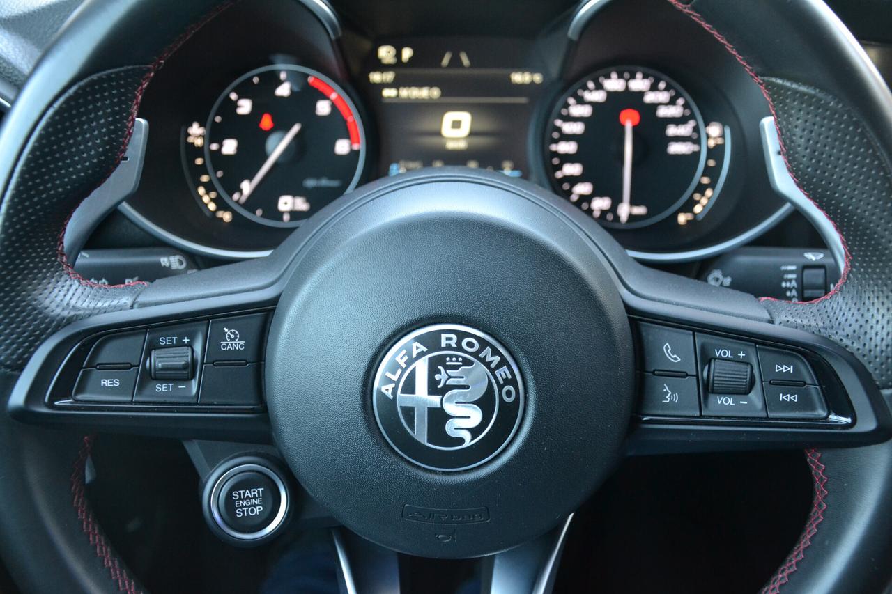 Alfa Romeo Giulia 2.2 160CV AT8 ROSSO EDIZIONE *PAD.F1-NAV-LED-TELEC