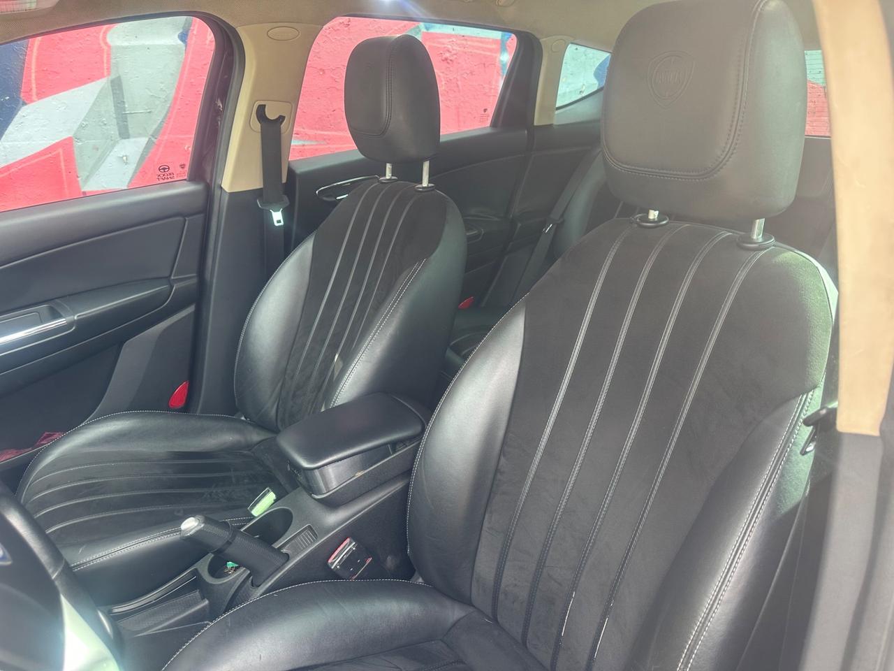 LANCIA DELTA 1.6MJET AUTOMATICA/PELLE/R.CAMERA/LED