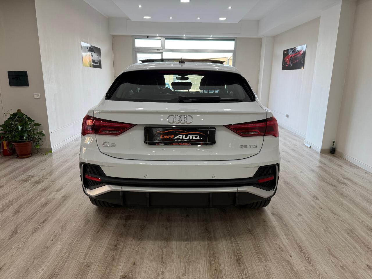 Audi Q3 35 TDI quattro S tronic line edition Tetto Apribile NUOVA DA IMMATRICOLARE